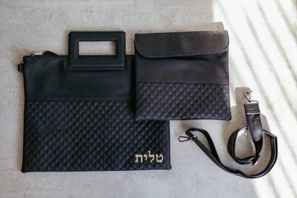 סט נרתיק לטלית ותפילין שחור עם חגורת נשיאה